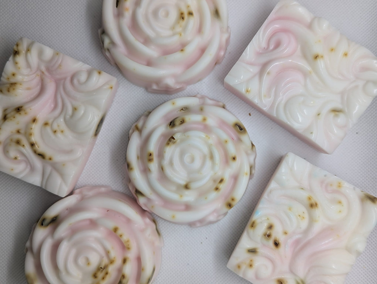 Rose & Oudh Soap – A Luxurious Lather with a Soft, Rosy Touch
