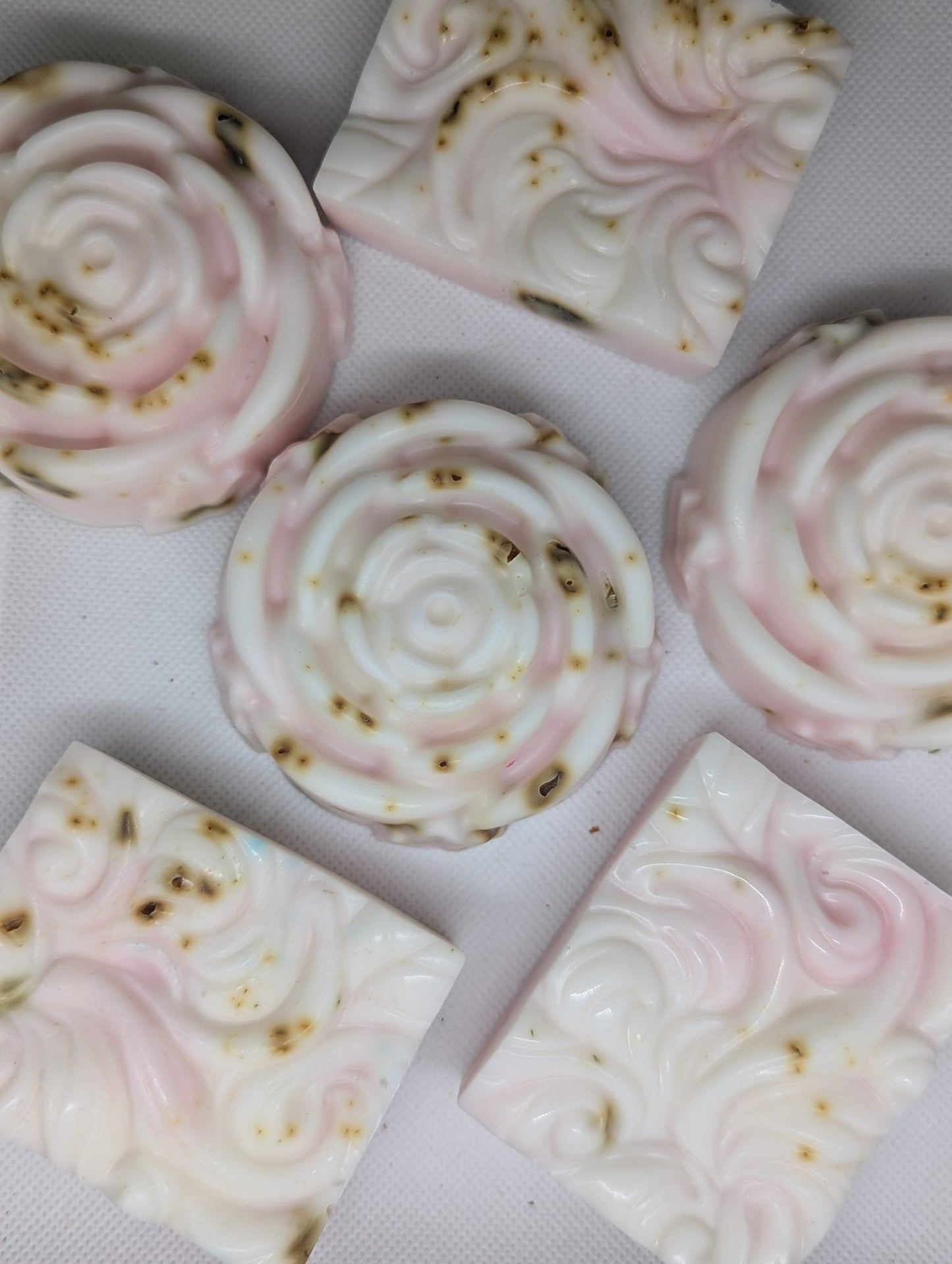 Rose & Oudh Soap – A Luxurious Lather with a Soft, Rosy Touch