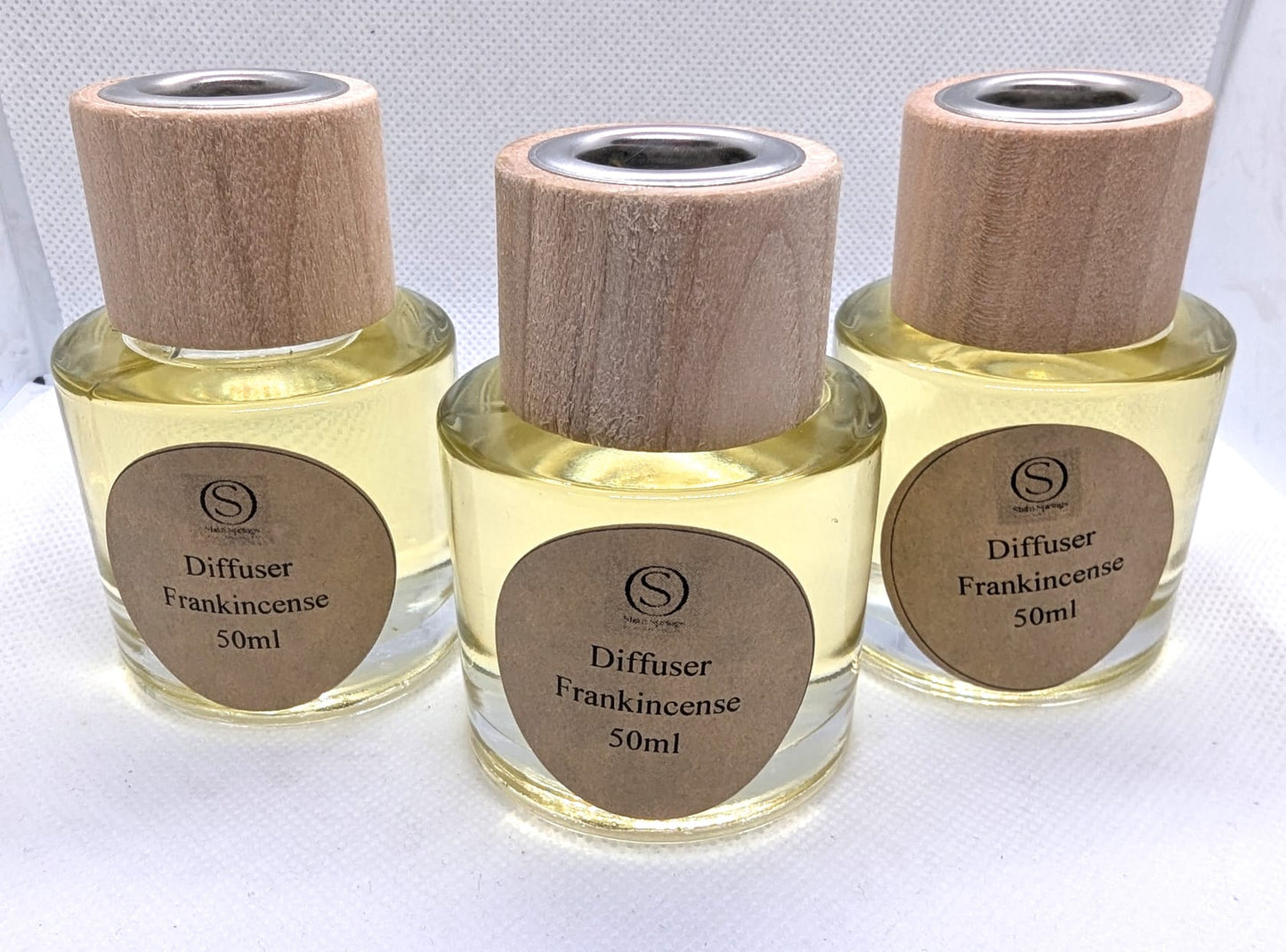 Divine Diffuser | Relaxing Aromas, Minimal Effort | Winter Tea-se, Christmas Spice, Frankincense, Rose Oudh, Moroccan Cashmere