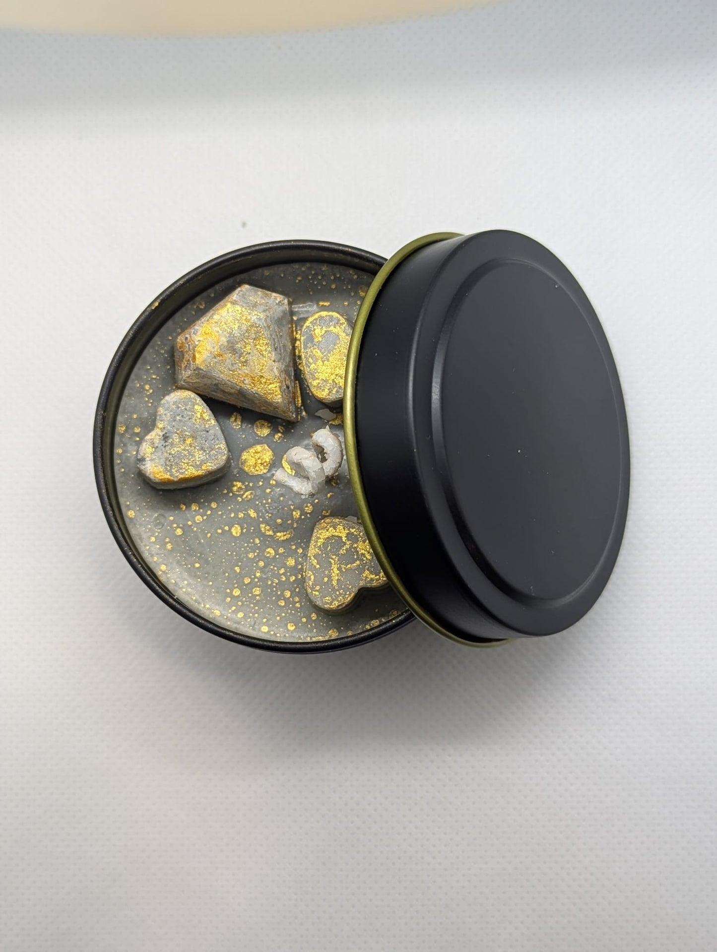 Oudh Chuo Candle | Hand-Poured Luxury with Clean Soy Wax | Elegant Gift for Mother, Friend or Teacher