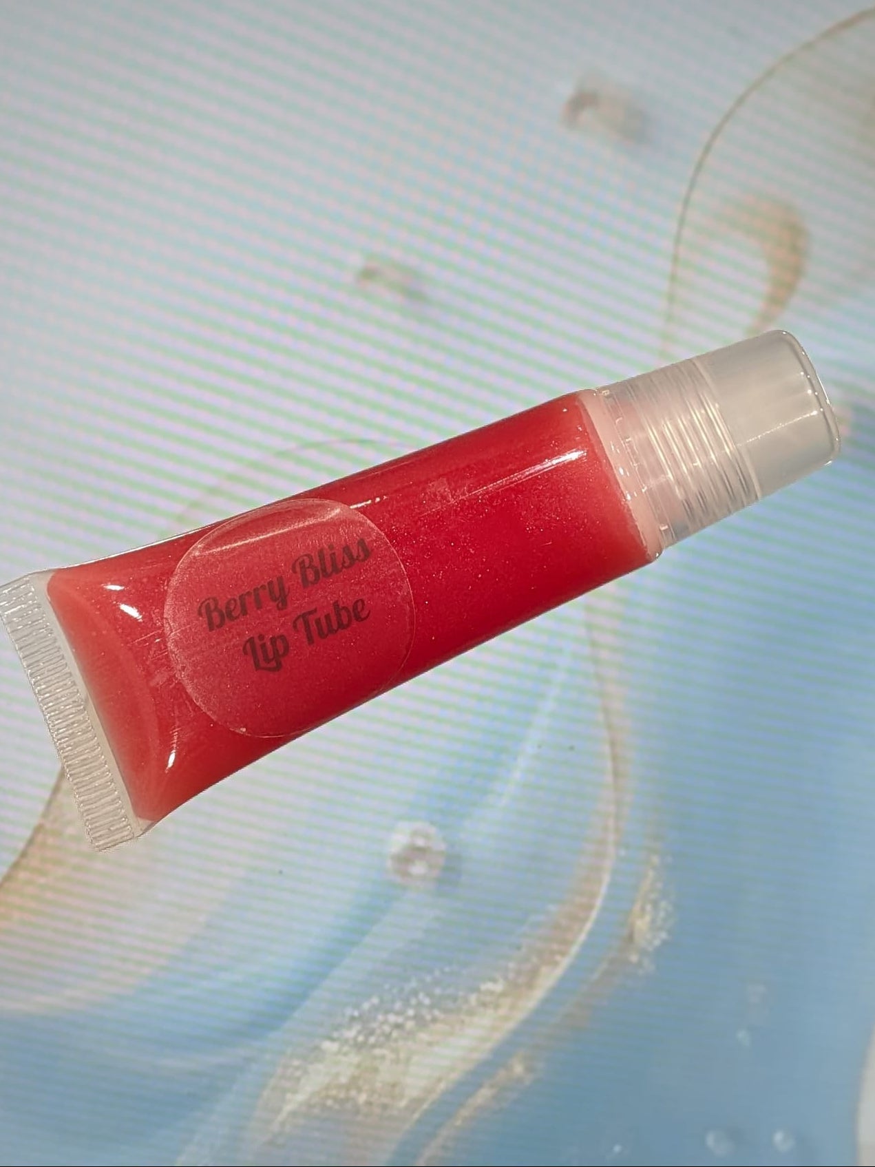 NEW! Lip Gloss Squeeze Tubes | Hydrate and Enhance Your Natural Beauty